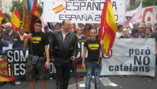 Roberto (centre) és president d'España 2000 i propietari de Levantina