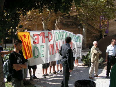 Acció de Maulets del 2006 contra els actes de la "Falsa Diada"