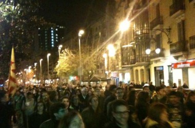 Més de mil de persones es manifesten a Barcelona en suport a la lluita pel català a les Illes
