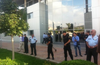 Un detingut i greus incidents durant la visita de Fabra a la UJI