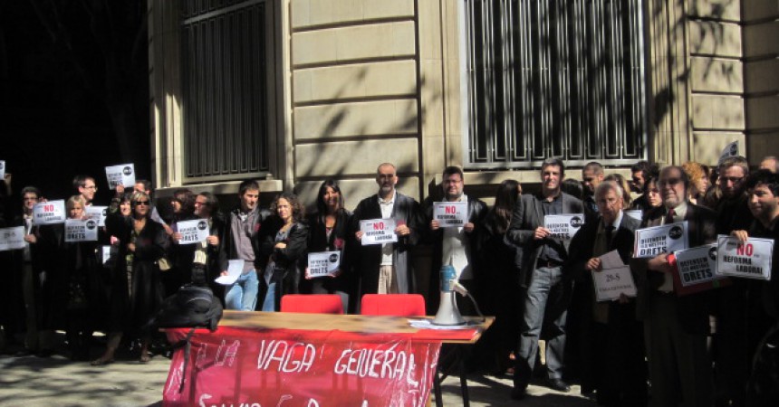 Advocats presenten un manifest contra la reforma laboral i a favor de la vaga