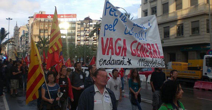 Alacant es mobilitza contra les retallades socials