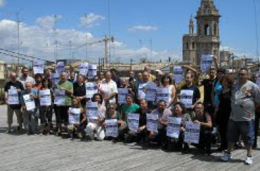 L’Estat espanyol denuncia dos independentistes per manifestar-se a favor dels drets polítics