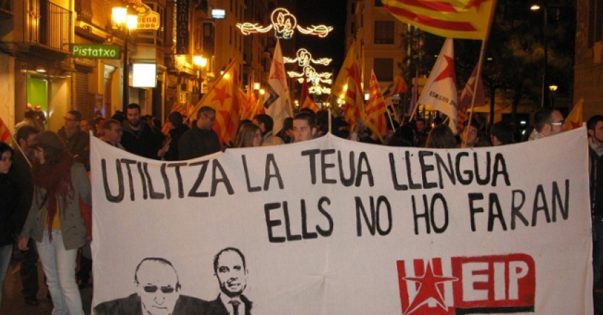 300 manifestants en commemoració de les Normes de Castelló