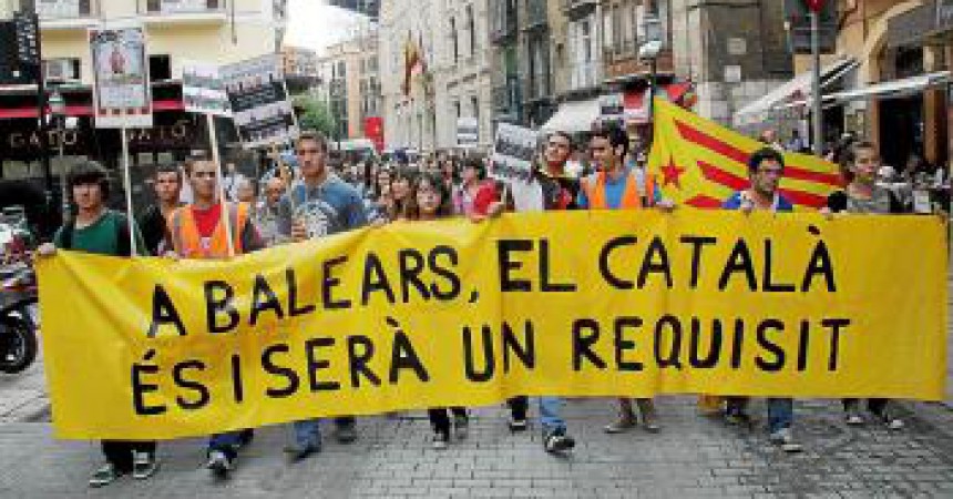 El PP consuma l’arraconament del català a les institucions illenques