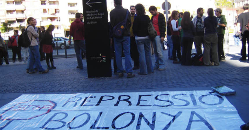 S’ajorna el judici 9 a estudiants contraris al Pla Bolonya