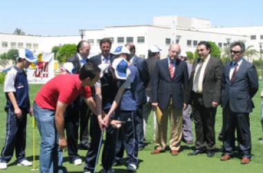 Una escola de golf sobre sòl públic a Elx