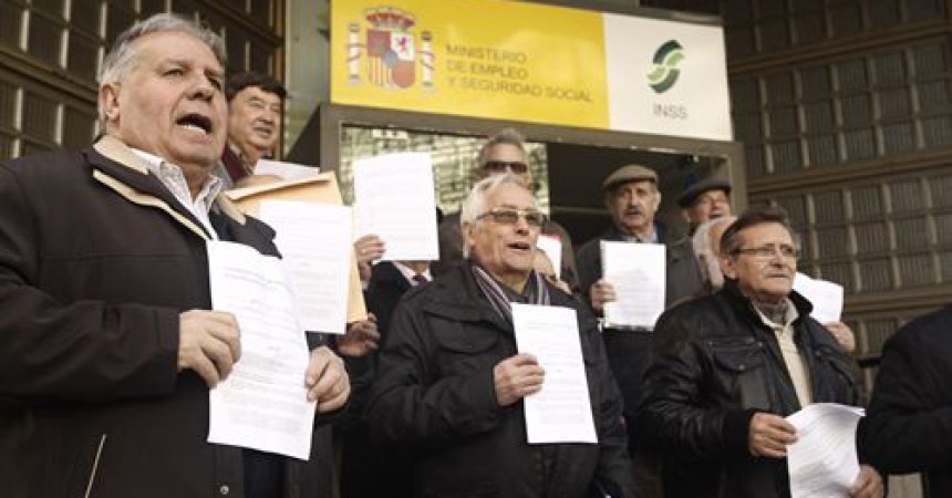 Milers de pensionistes reclamen a l’INSS per la revalorització de les pensions del 2012