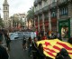 Milers de manifestants omplen València per culminar els actes de la Diada del 25 d’Abril