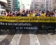 Milers de persones es manifesten a València en defensa del valencià