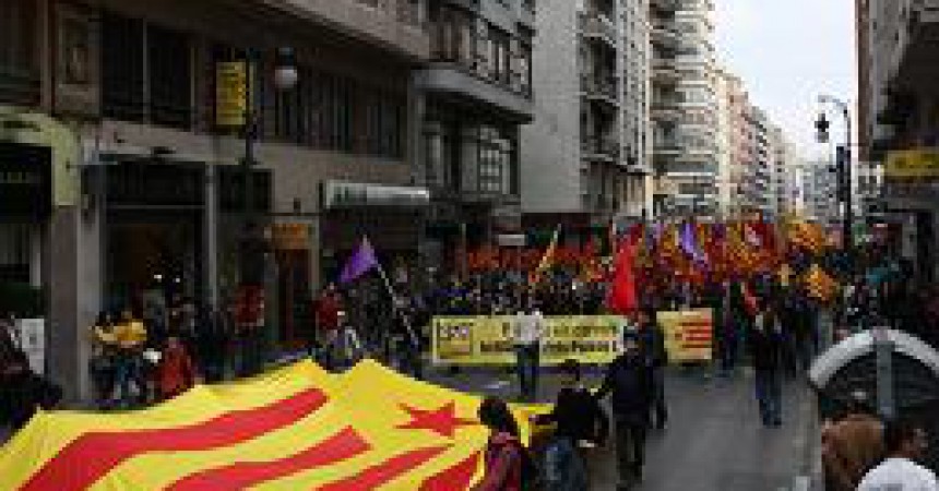 5.000 manifestants acudeixen a la convocatòria de l’Esquerra Independentista a València