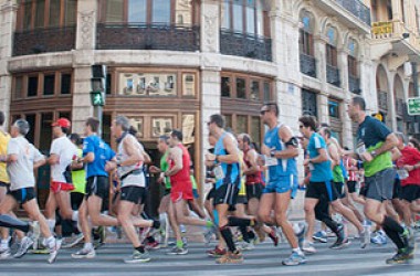La Marató de València entre el gran esdeveniment i la marginació de la llengua