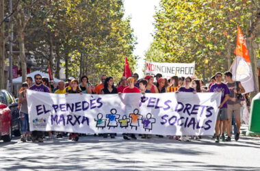 Més de mil persones marxen pels drets socials al Penedès