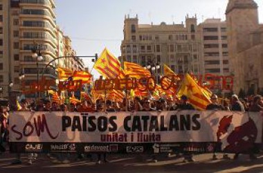 L’esquerra independentista celebra el 25 d’Abril al País Valencià amb força i unitat