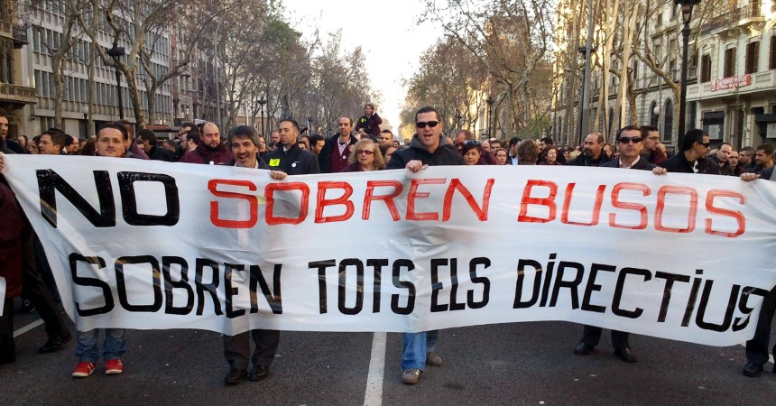 Els treballadors de TMB es mobilitzen pel retorn al lloc de treball d’Andreu de Cabo