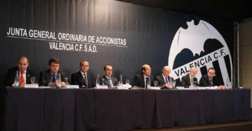 El València CF repartirà dividends entre els seus accionistes malgrat tenir més de 200 milions de deute