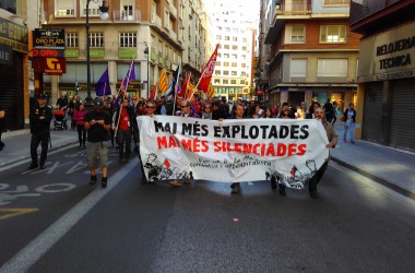La convocatòria anticapitalista de València s’estrena amb èxit
