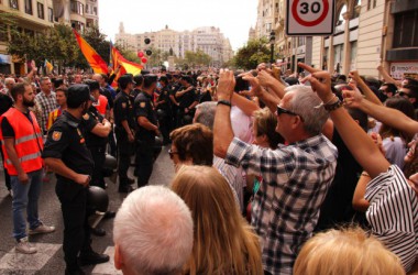 L’esquerra independentista denuncia la impunitat policial i feixista durant el 9 d’Octubre