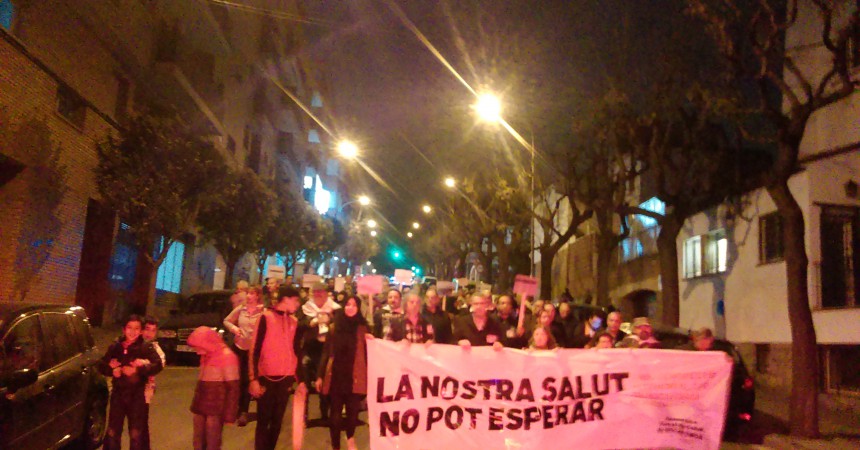 Les veïnes es mobilitzen per acabar amb les demores en el CAP de Rocafonda – El Palau