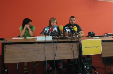 Les onze expulsades del vol Barcelona-Dakar exigeixen explicacions a Vueling