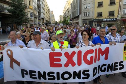 El Govern espanyol revaloritza les pensions a menys de la meitat de l’IPC
