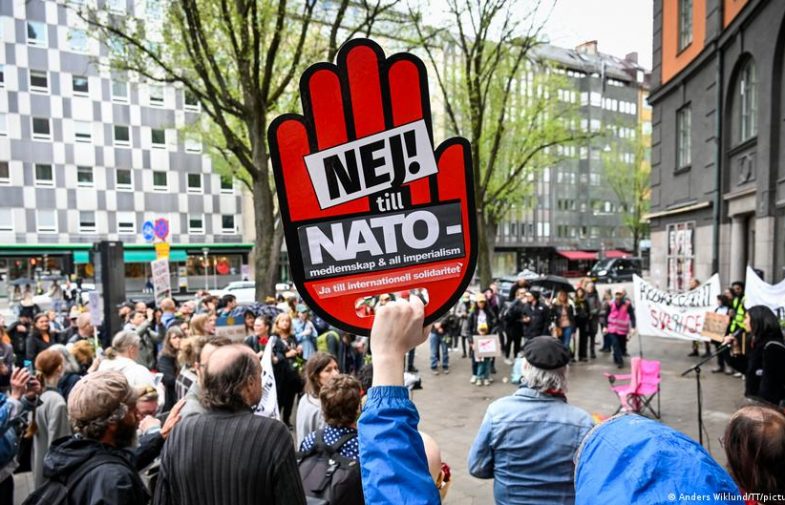 Dones per la Pau i la llibertat de Finlàndia i Suècia contra l’entrada a l’OTAN