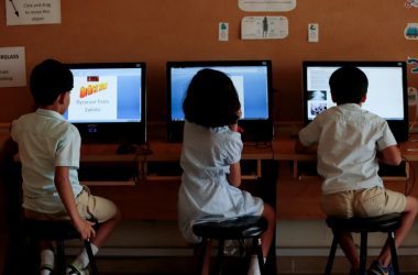 La tecnologia digital a l’escola, un benefici real?